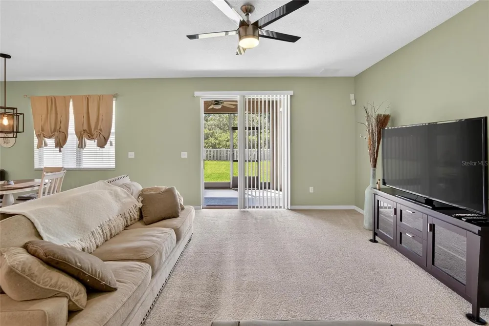 8435 HUNTERS FORK LOOP Ruskin, FL 33573
