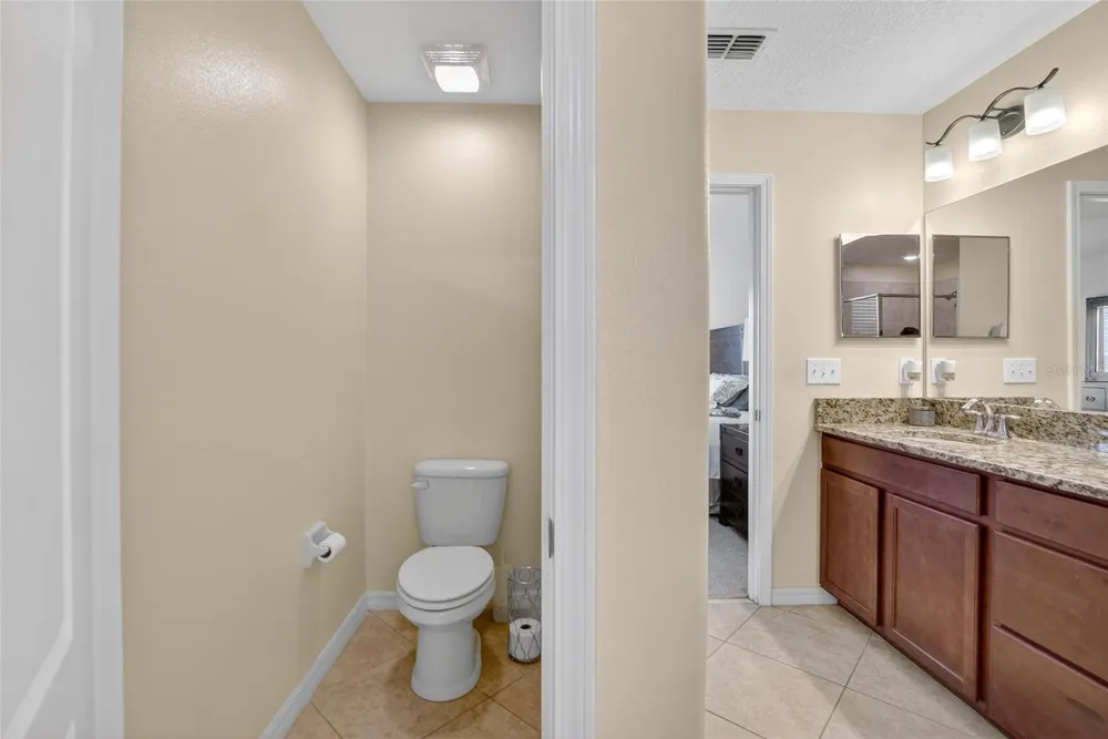 8435 HUNTERS FORK LOOP Ruskin, FL 33573