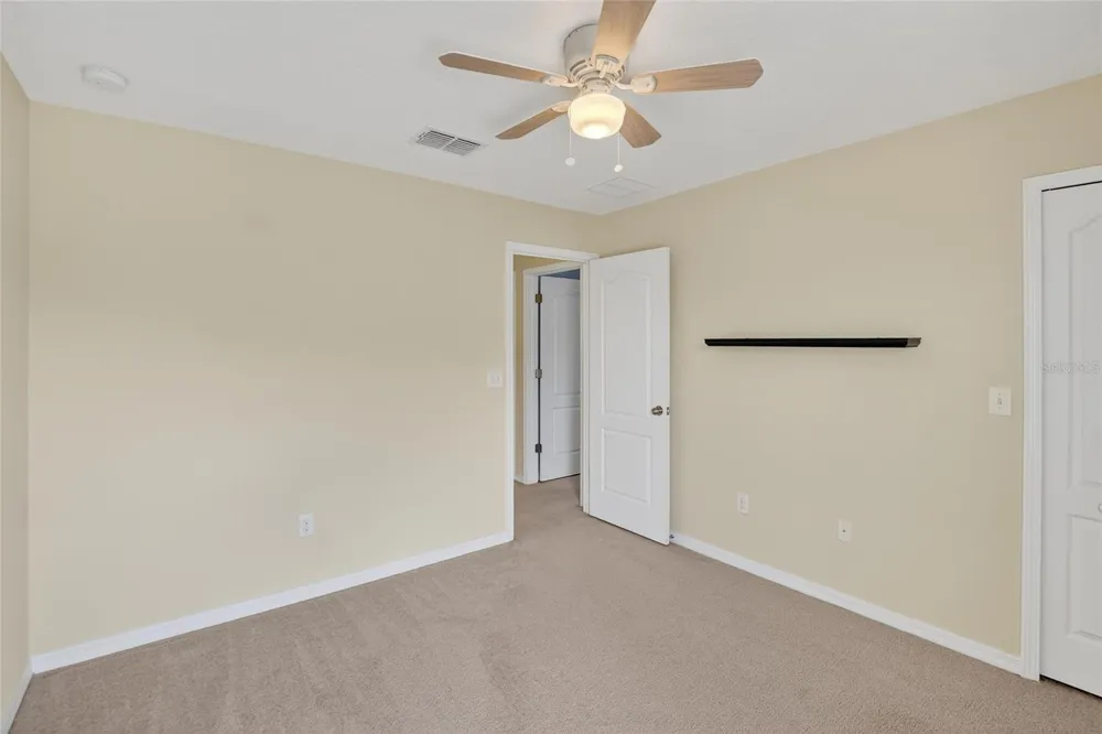 8435 HUNTERS FORK LOOP Ruskin, FL 33573