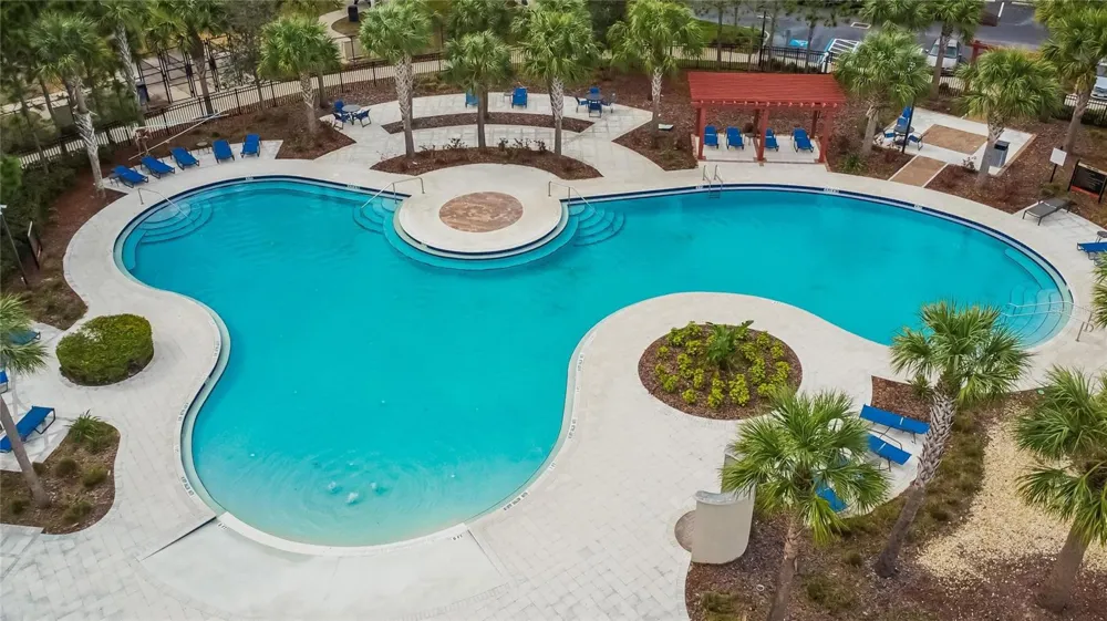 8435 HUNTERS FORK LOOP Ruskin, FL 33573