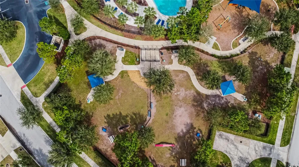 8435 HUNTERS FORK LOOP Ruskin, FL 33573