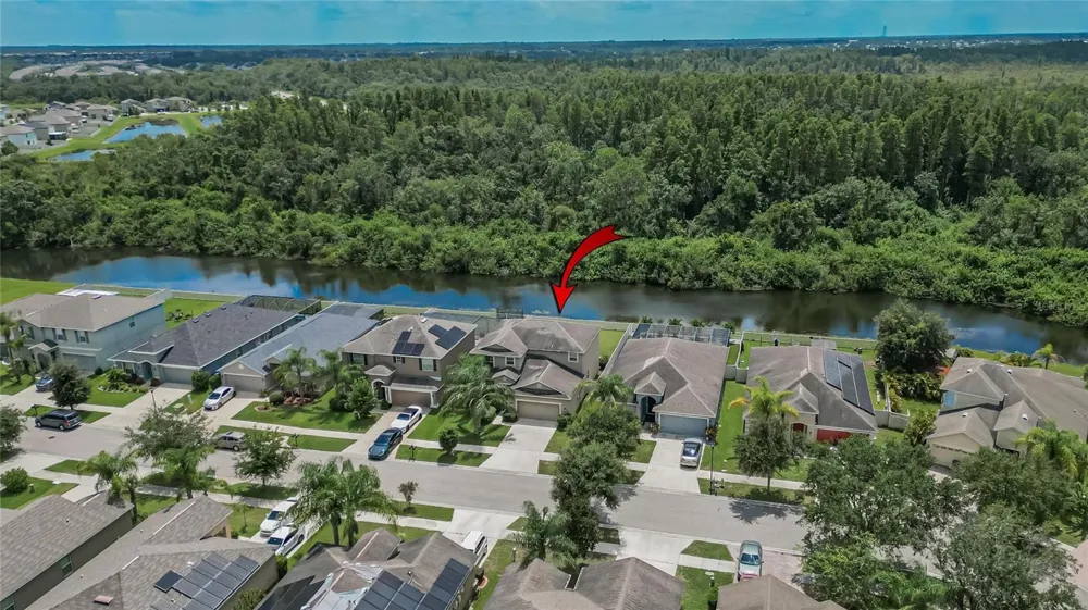 8435 HUNTERS FORK LOOP Ruskin, FL 33573