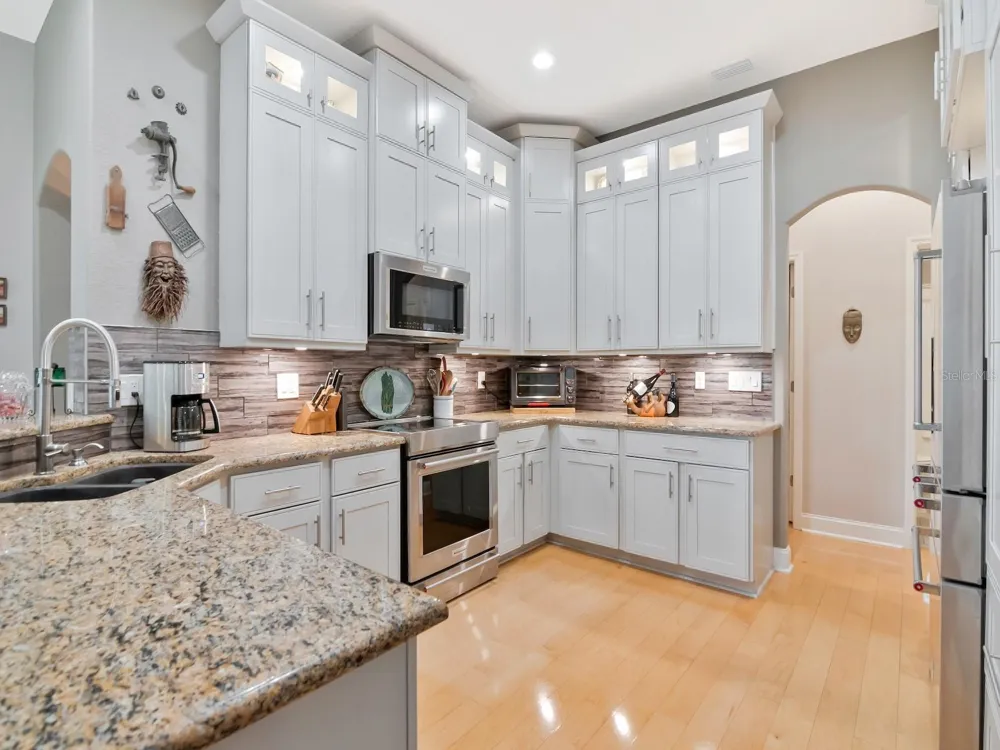 9209 WATERBIRD DRIVE Riverview, FL 33578