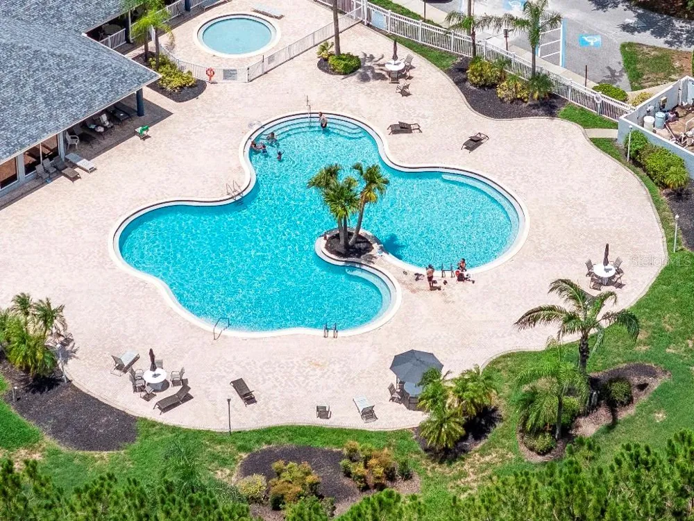 9209 WATERBIRD DRIVE Riverview, FL 33578