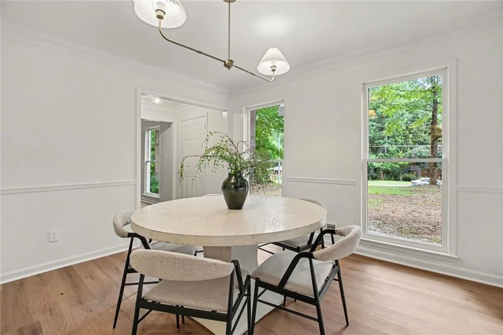 120 Marilyn Court Fayetteville, GA 30214