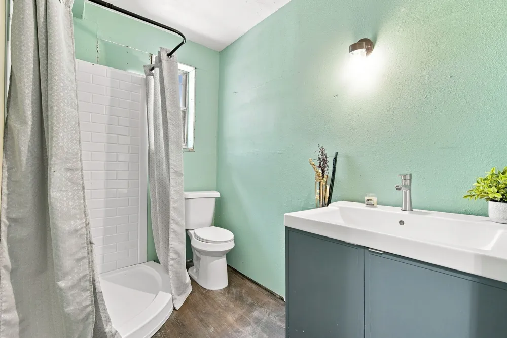 204 Methodist Street Red Oak, TX 75154