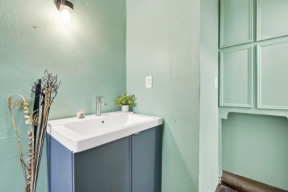 204 Methodist Street Red Oak, TX 75154