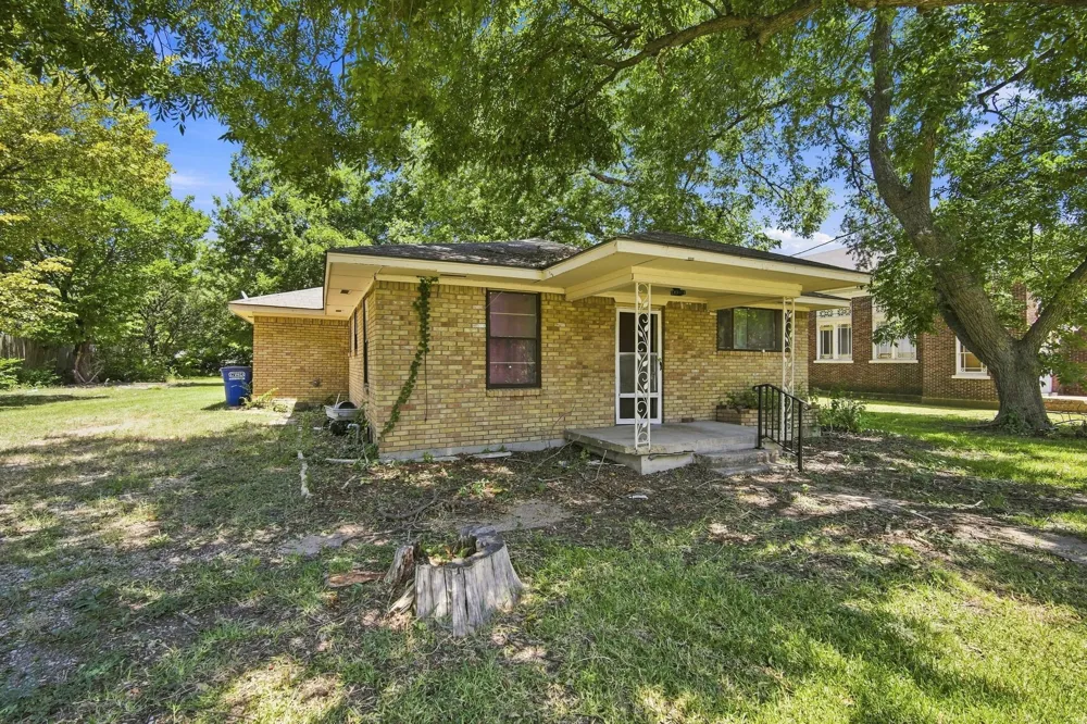 204 Methodist Street Red Oak, TX 75154