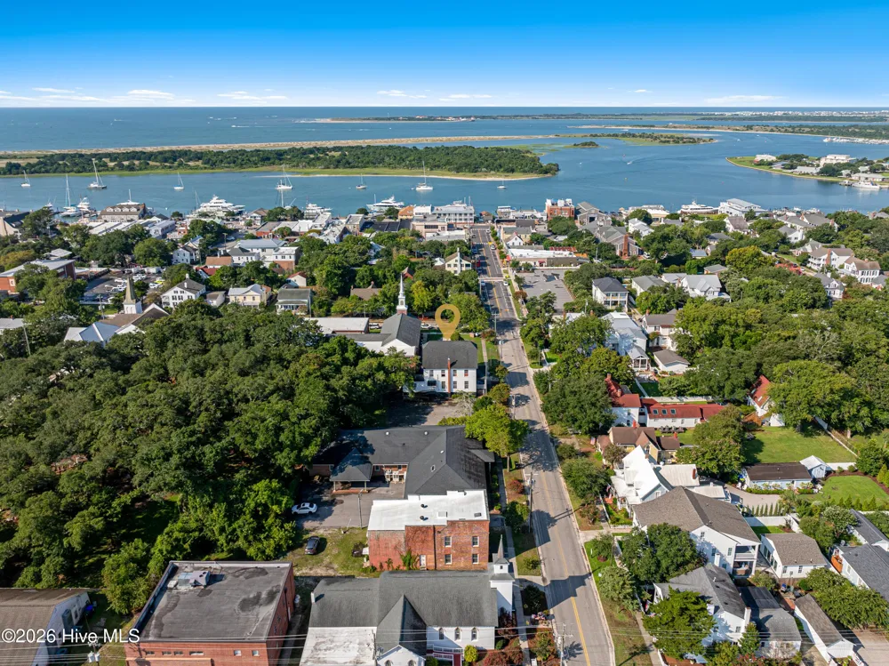 204 Turner Street Beaufort, NC 28516