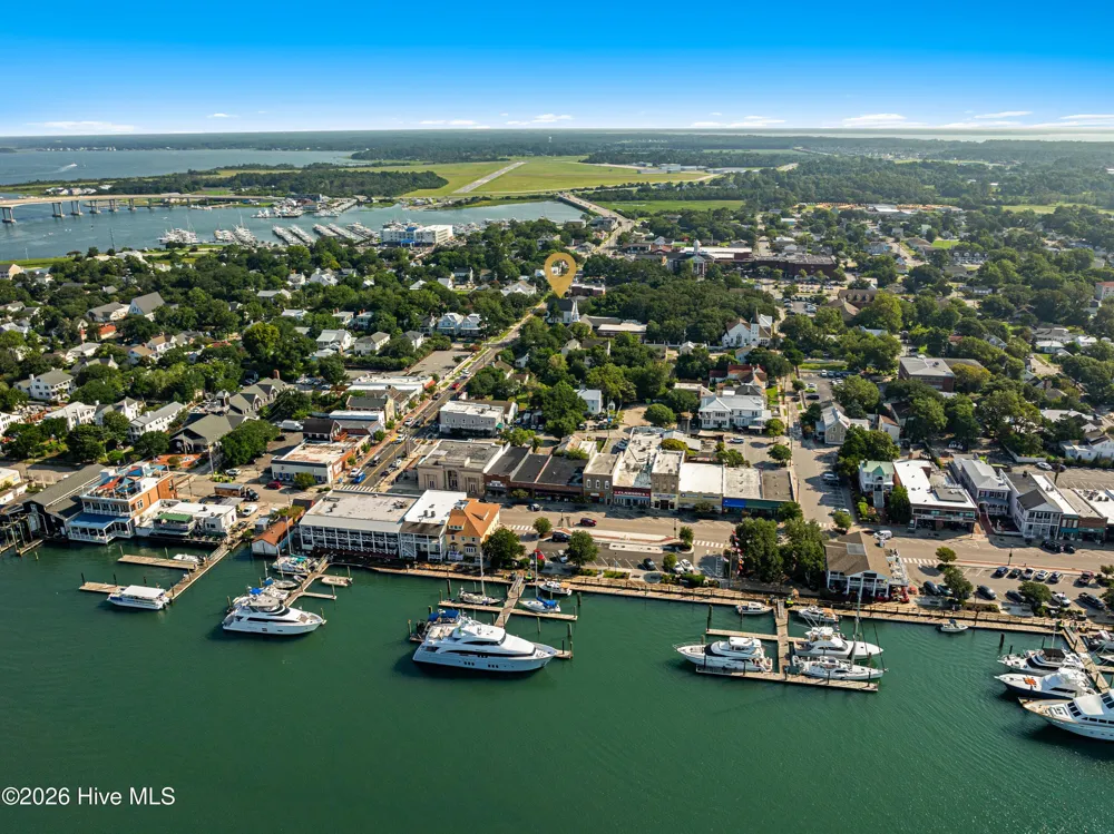 204 Turner Street Beaufort, NC 28516
