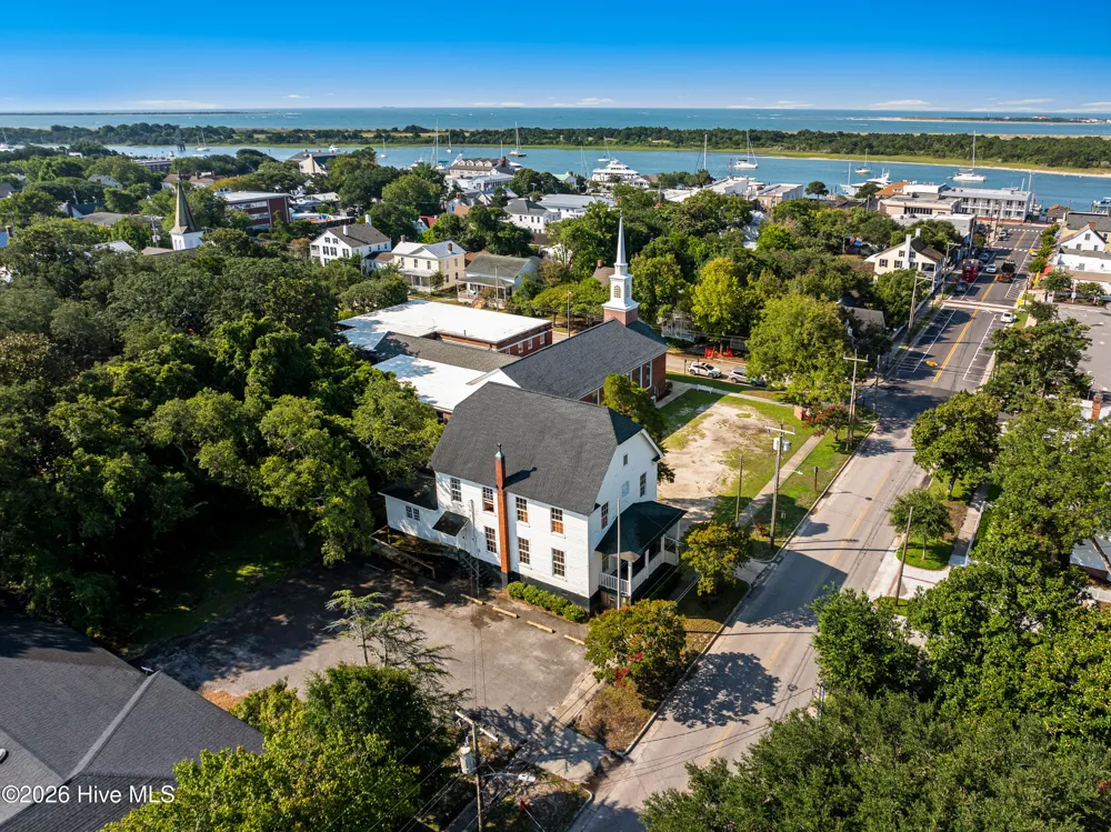 204 Turner Street Beaufort, NC 28516