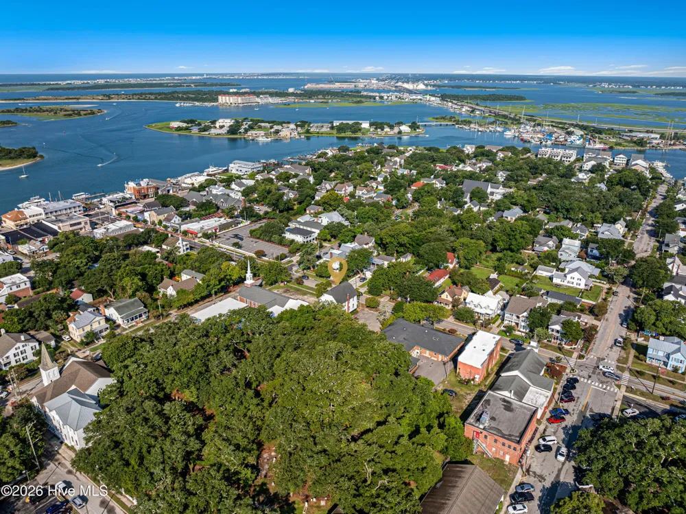 204 Turner Street Beaufort, NC 28516