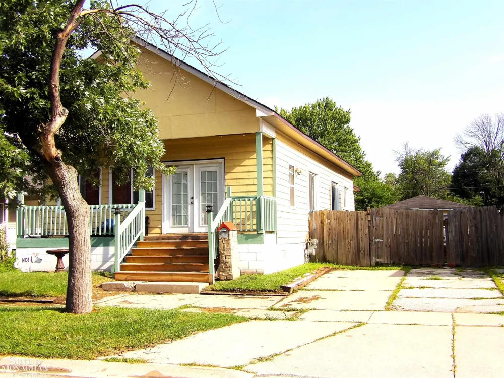 1219 White St Street Port Huron City, MI 48060