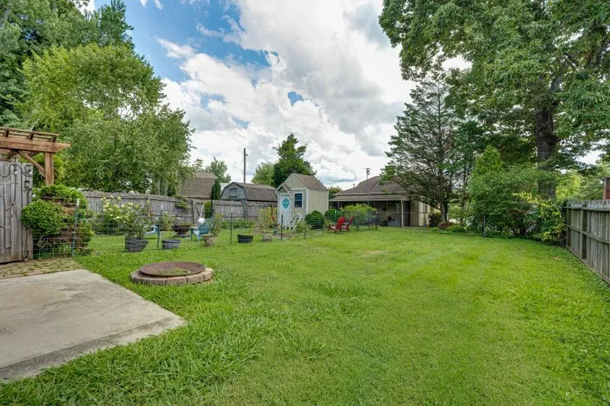 2704 Woodlawn Avenue NW #Apt 1 Cleveland, TN 37312