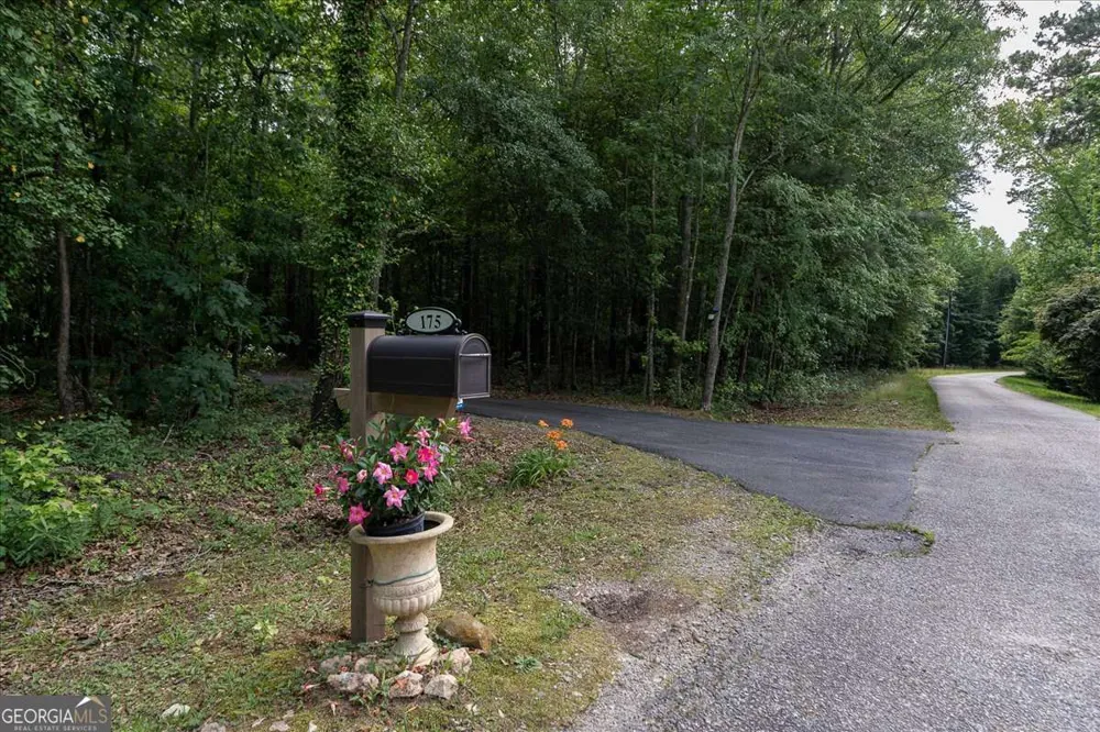 175 Windfall DR Winterville, GA 30683