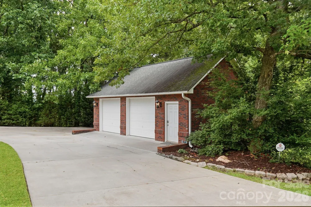 1220 Grun Augen Drive Richburg, SC 29729