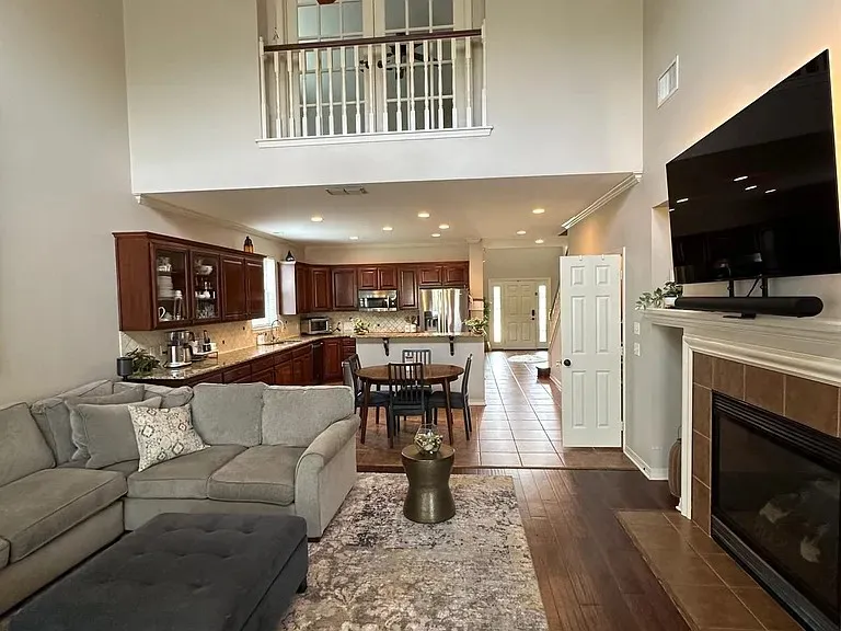 200 Grey Eagle Drive Shreveport, LA 71115