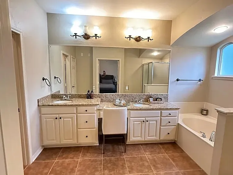200 Grey Eagle Drive Shreveport, LA 71115