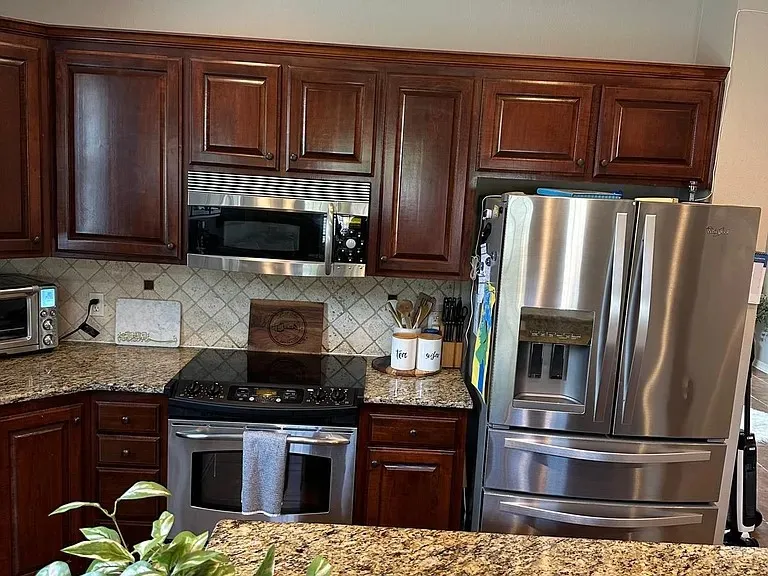 200 Grey Eagle Drive Shreveport, LA 71115