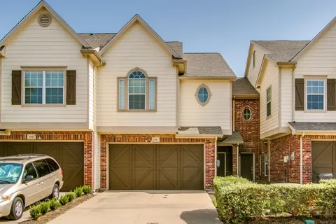 1041 Colonial Drive