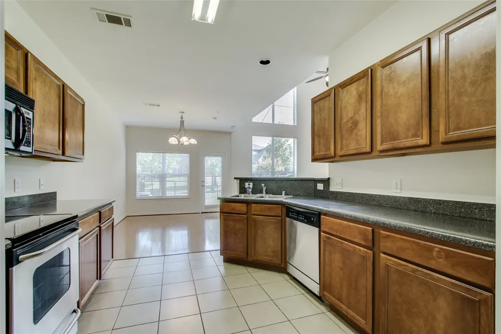 1041 Colonial Drive Coppell, TX 75019