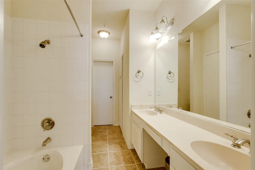 1041 Colonial Drive Coppell, TX 75019
