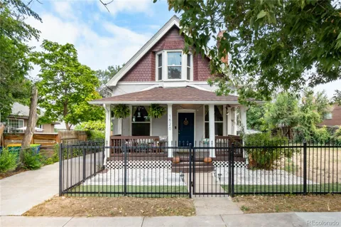 1620 Dallas Street