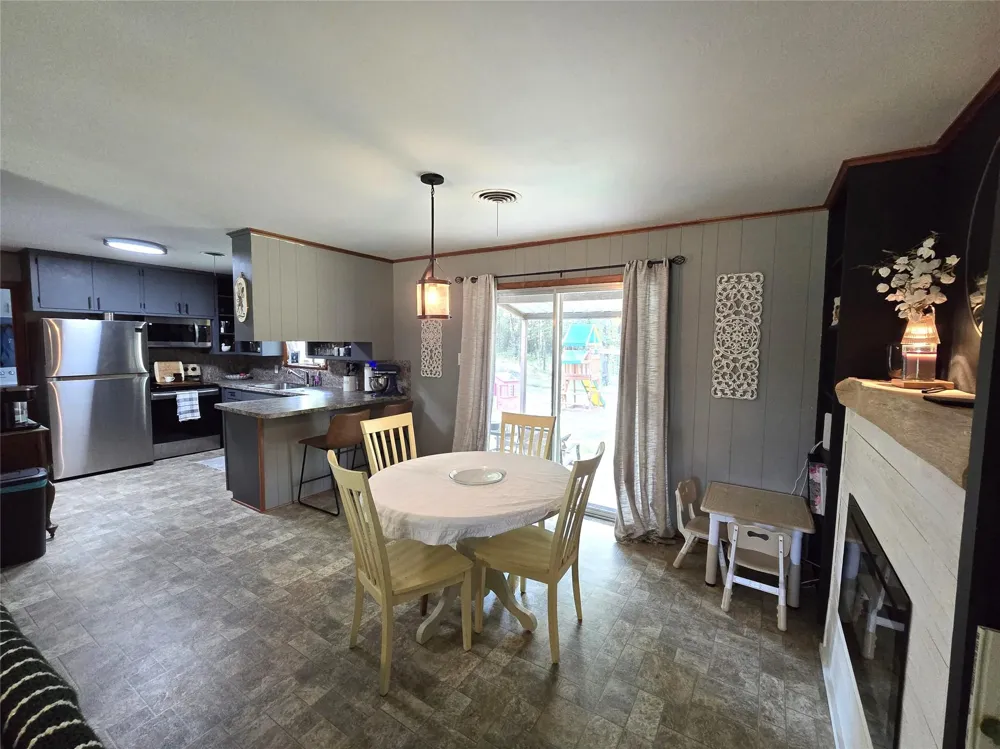 2295 Harley Golden Road Huntington, TX 75949