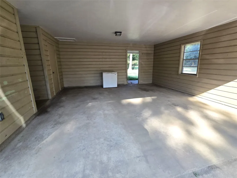 2295 Harley Golden Road Huntington, TX 75949