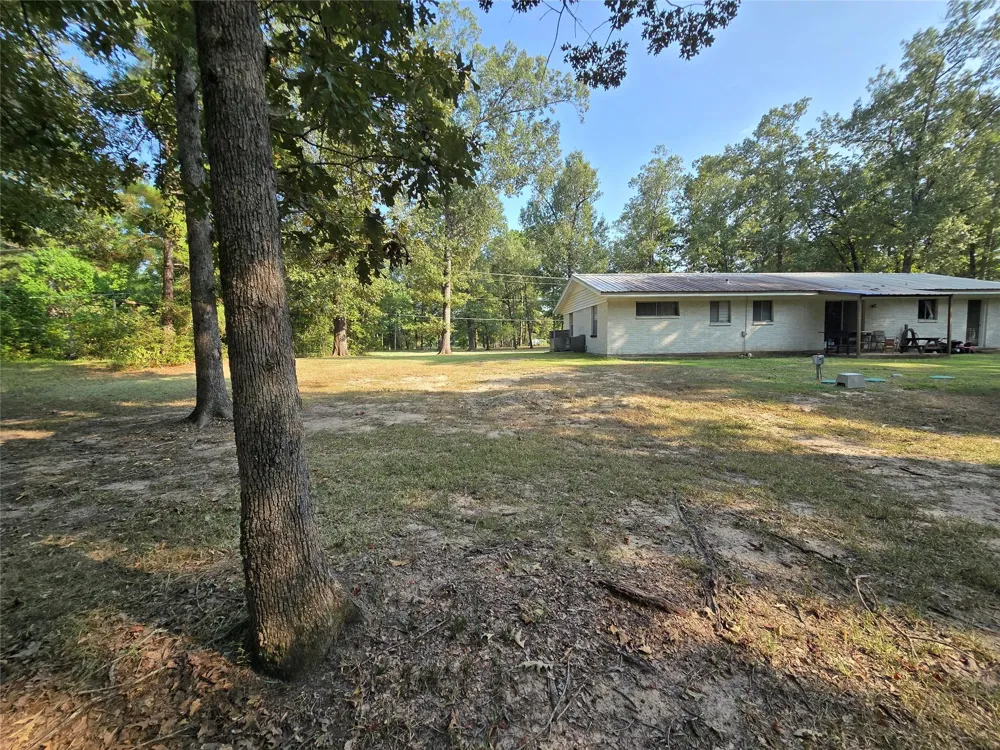 2295 Harley Golden Road Huntington, TX 75949