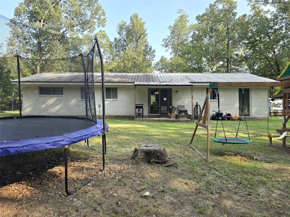 2295 Harley Golden Road Huntington, TX 75949