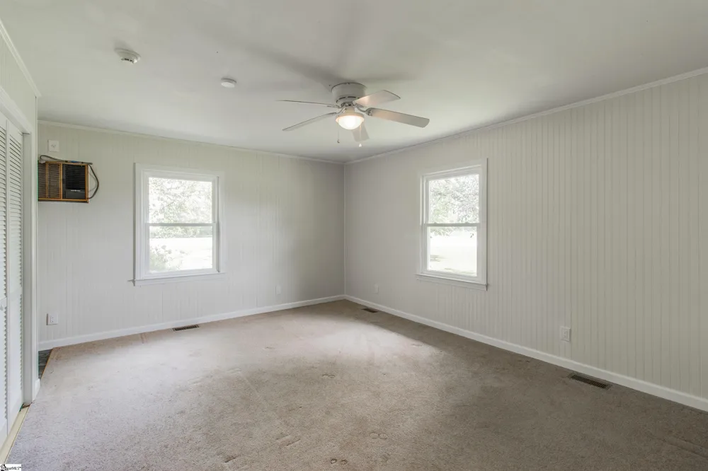856 Neely Ferry Road Gray Court, SC 29645