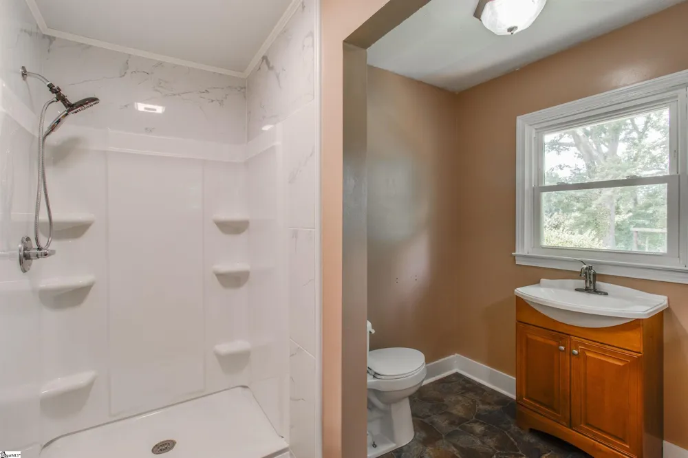 856 Neely Ferry Road Gray Court, SC 29645