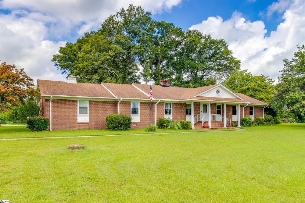 856 Neely Ferry Road Gray Court, SC 29645