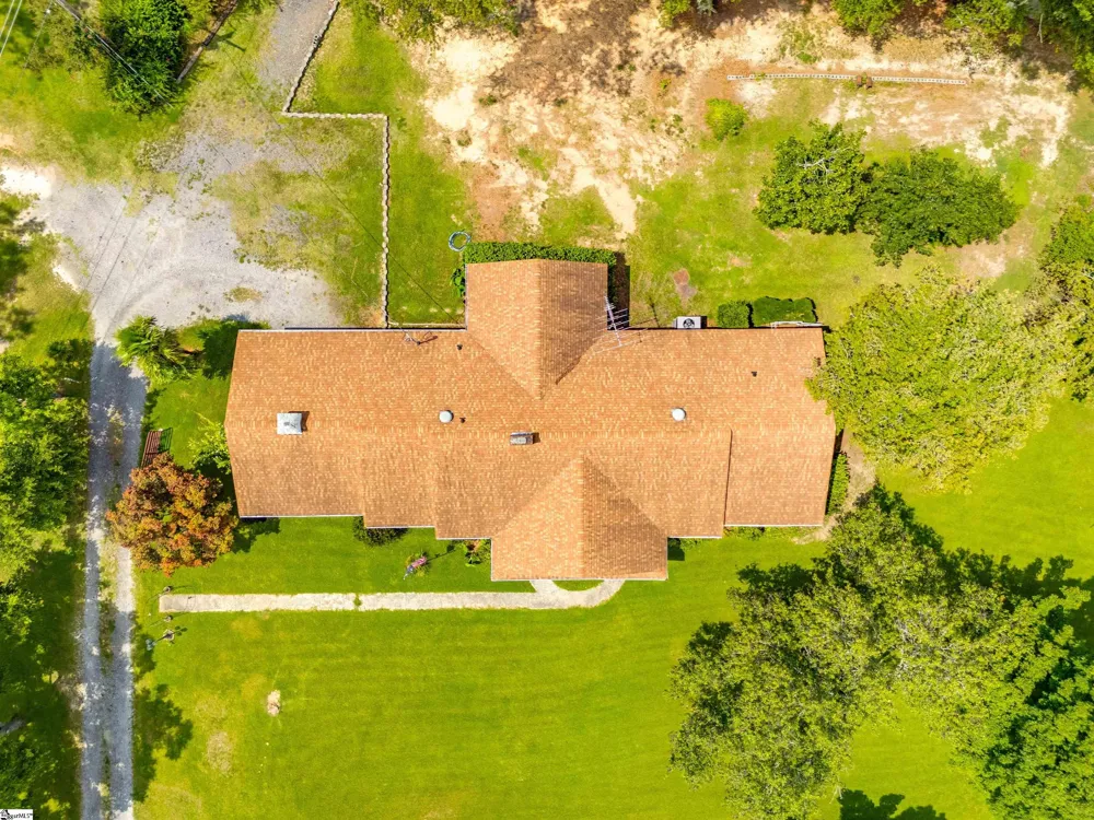 856 Neely Ferry Road Gray Court, SC 29645