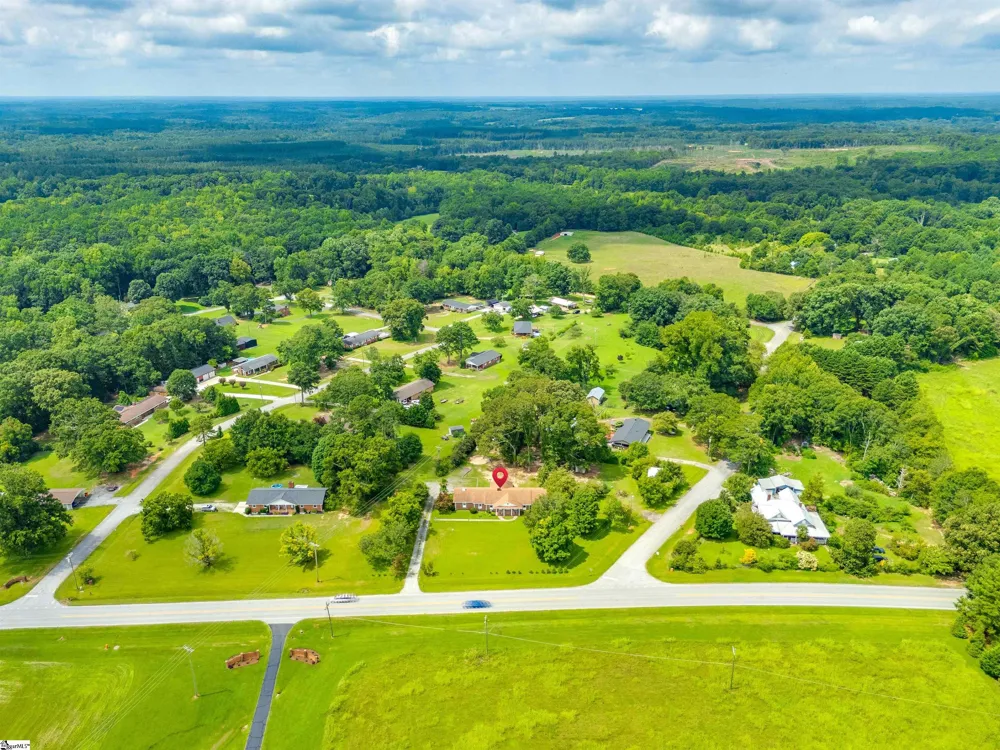 856 Neely Ferry Road Gray Court, SC 29645