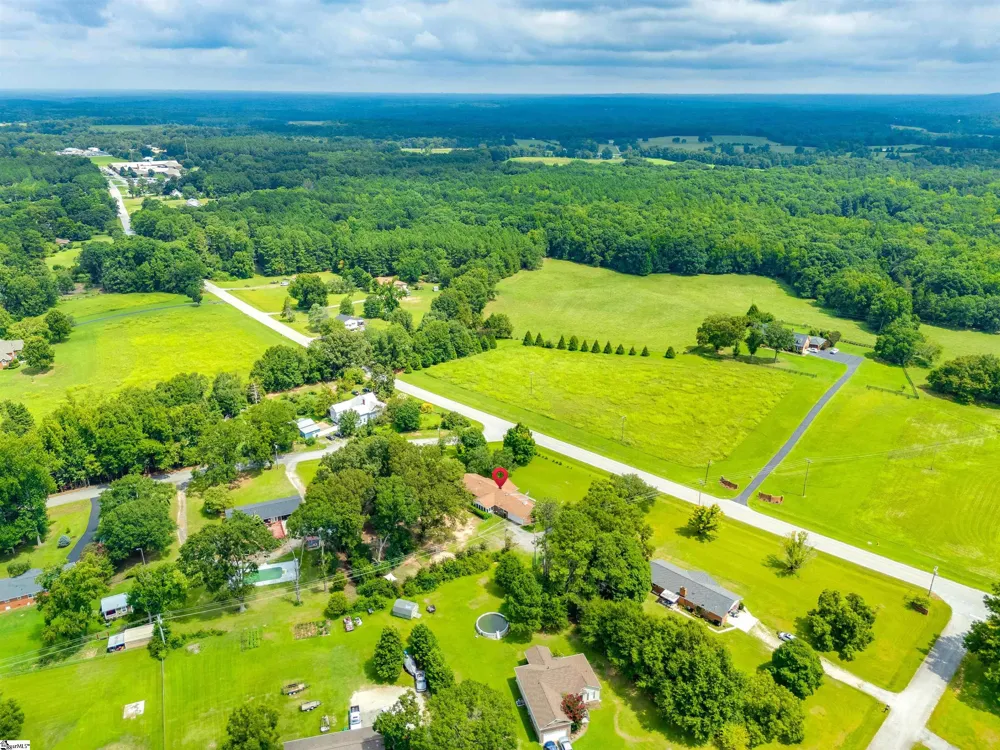 856 Neely Ferry Road Gray Court, SC 29645