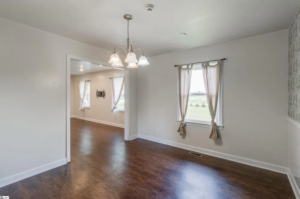 856 Neely Ferry Road Gray Court, SC 29645