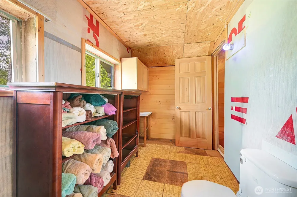 2784 WA - 104 Port Ludlow, WA 98365