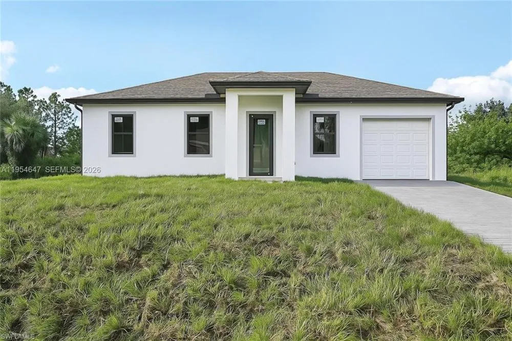 4402 E 19th Street Lehigh Acres, FL 33972