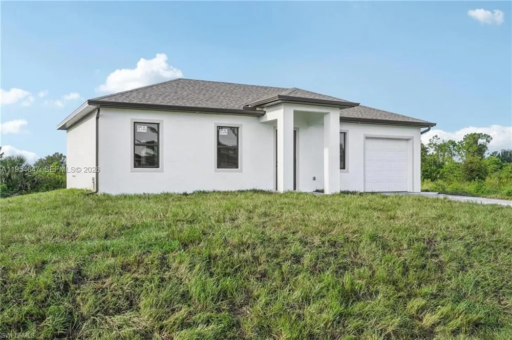4402 E 19th Street Lehigh Acres, FL 33972