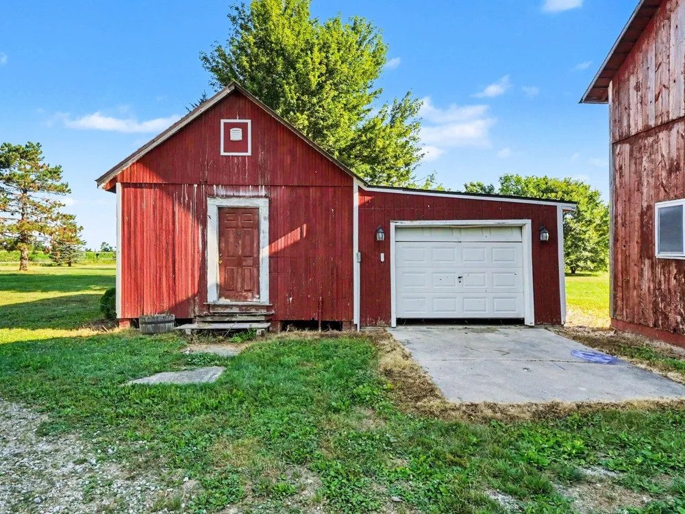 11484 Dennison Road Milan Township, MI 48160