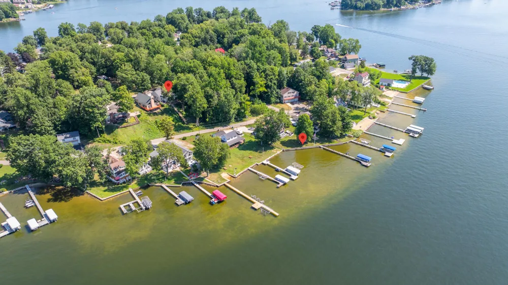 7830 Pear Coloma Charter Township, MI 49038