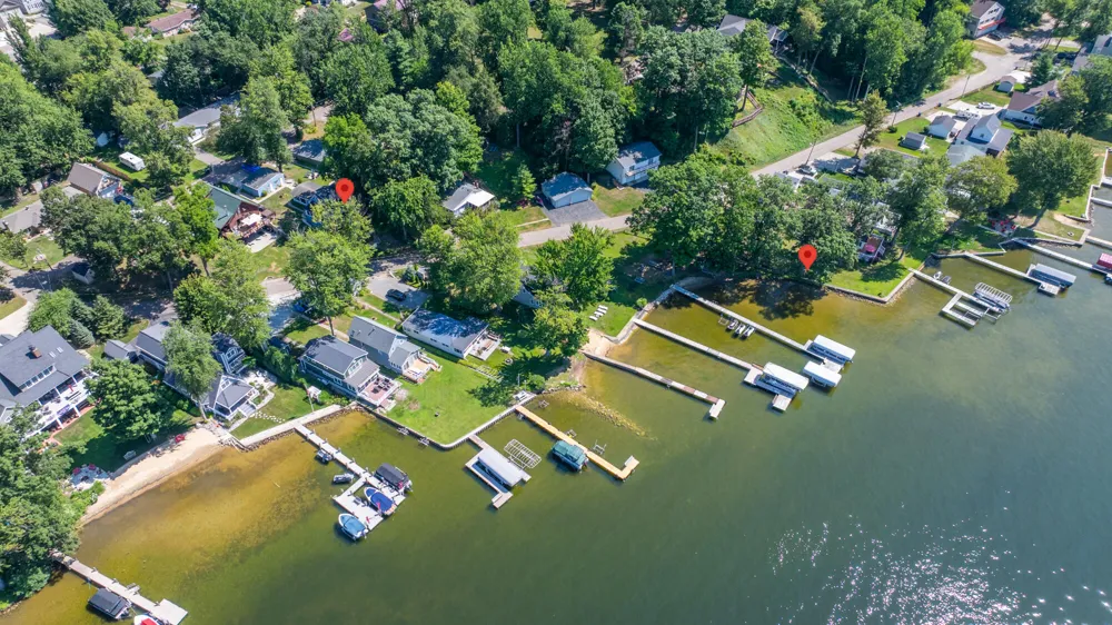 7830 Pear Coloma Charter Township, MI 49038
