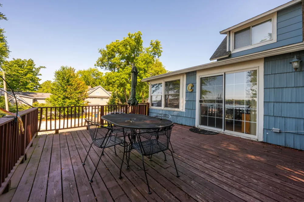 7830 Pear Coloma Charter Township, MI 49038