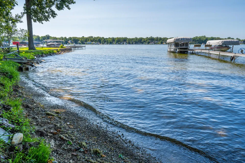 7830 Pear Coloma Charter Township, MI 49038