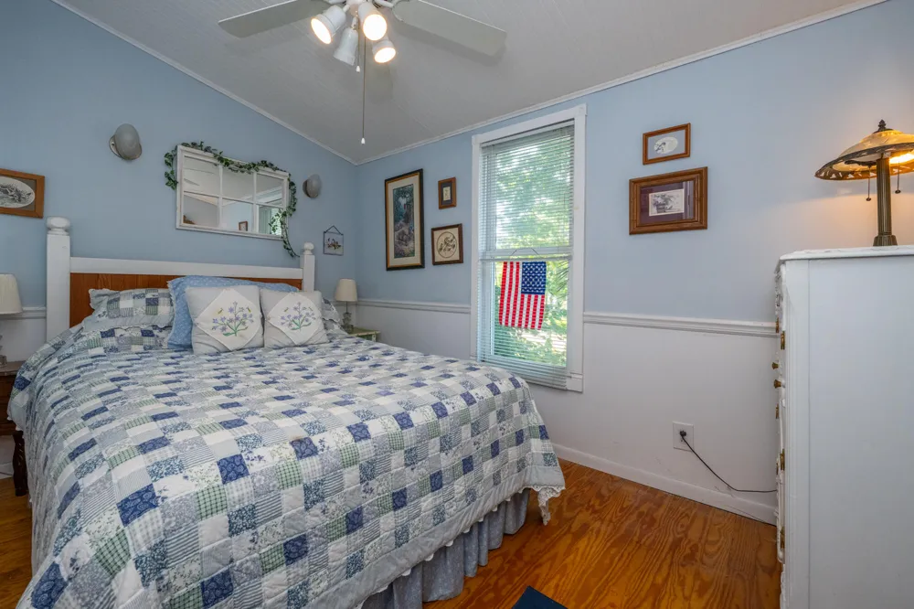 7830 Pear Coloma Charter Township, MI 49038