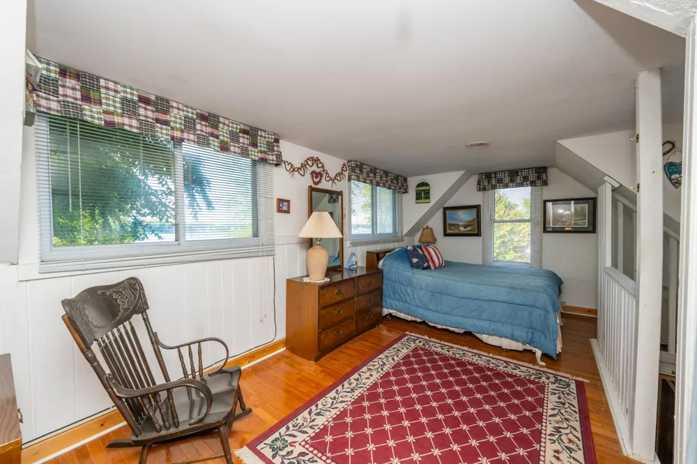 7830 Pear Coloma Charter Township, MI 49038