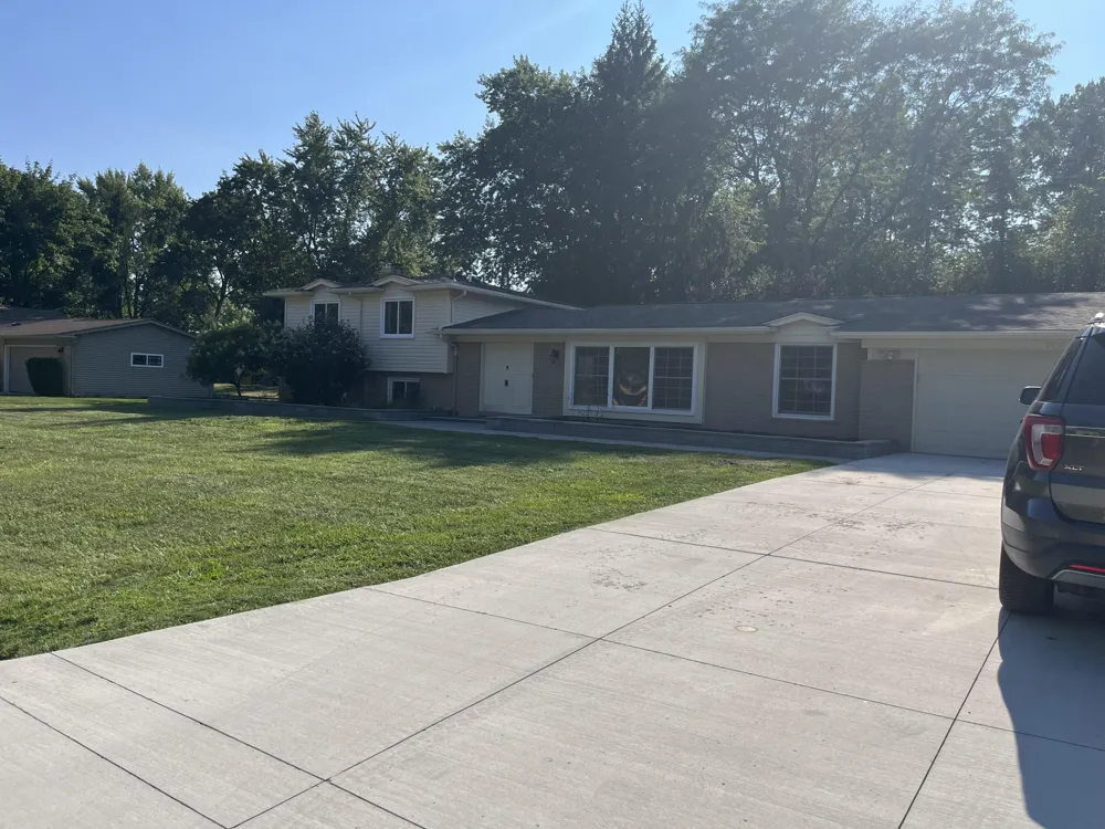 7096 Riverstone Road West Bloomfield Charter Township, MI 48322