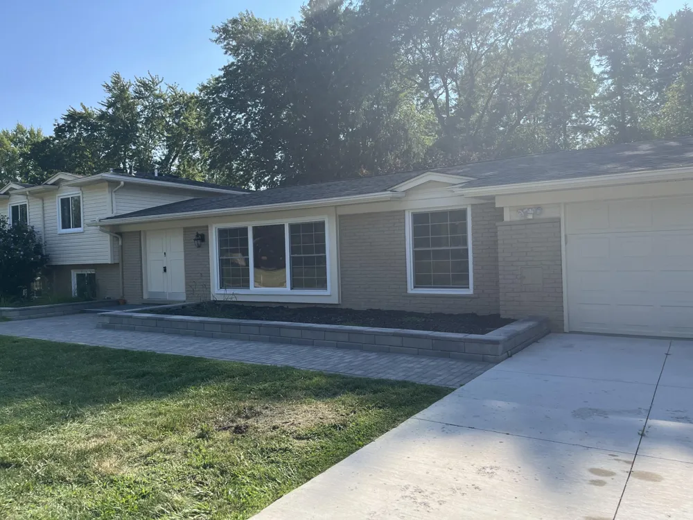 7096 Riverstone Road West Bloomfield Charter Township, MI 48322